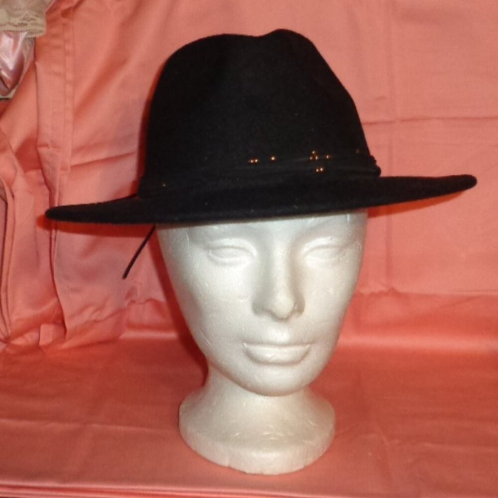 XRARE-NEW,GORGEOUS HANDSOME BLACK FEDORA FROM SOUTH AMERICA,WOOL SZ 6-7.